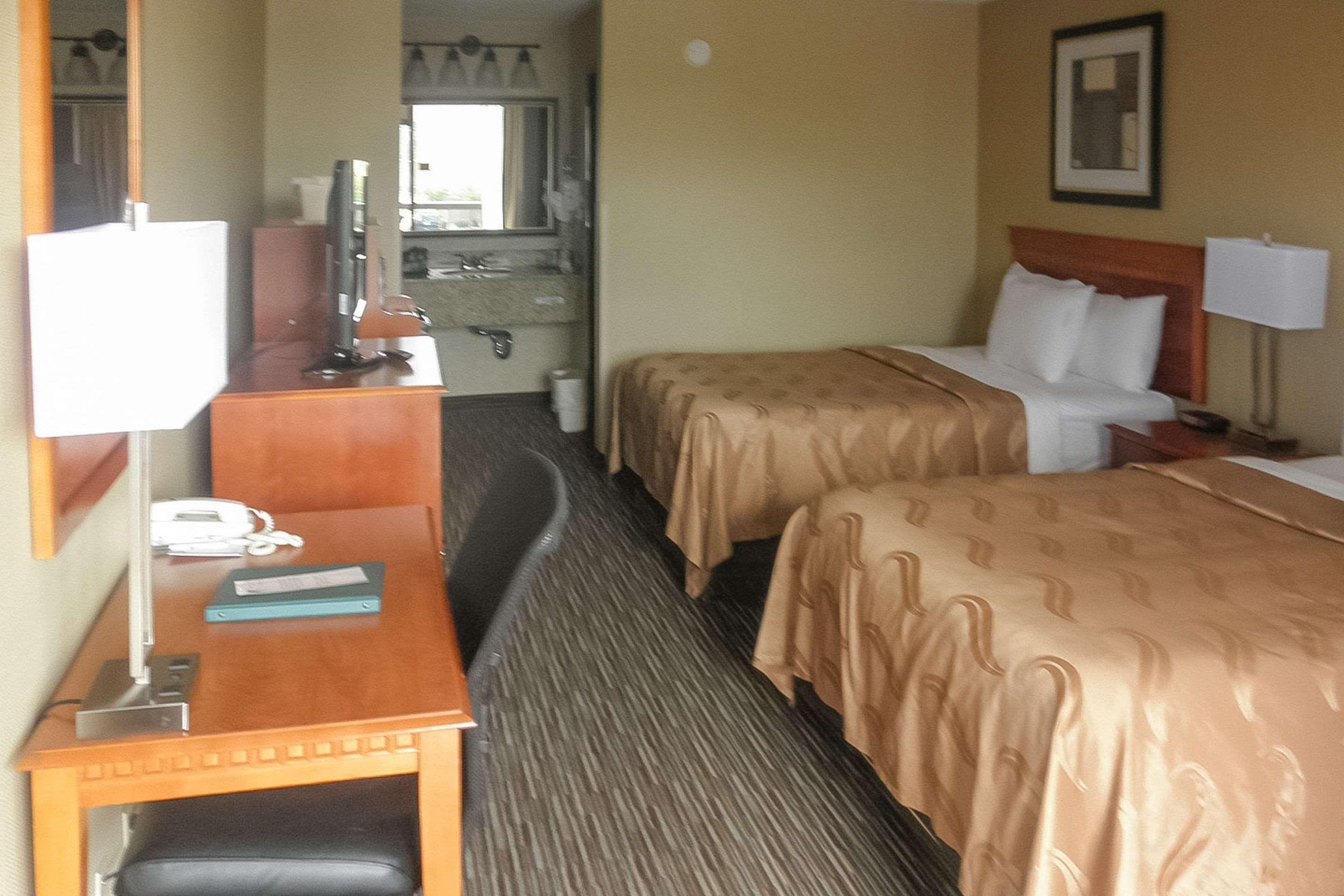 Quality Inn Columbus, Ms Экстерьер фото