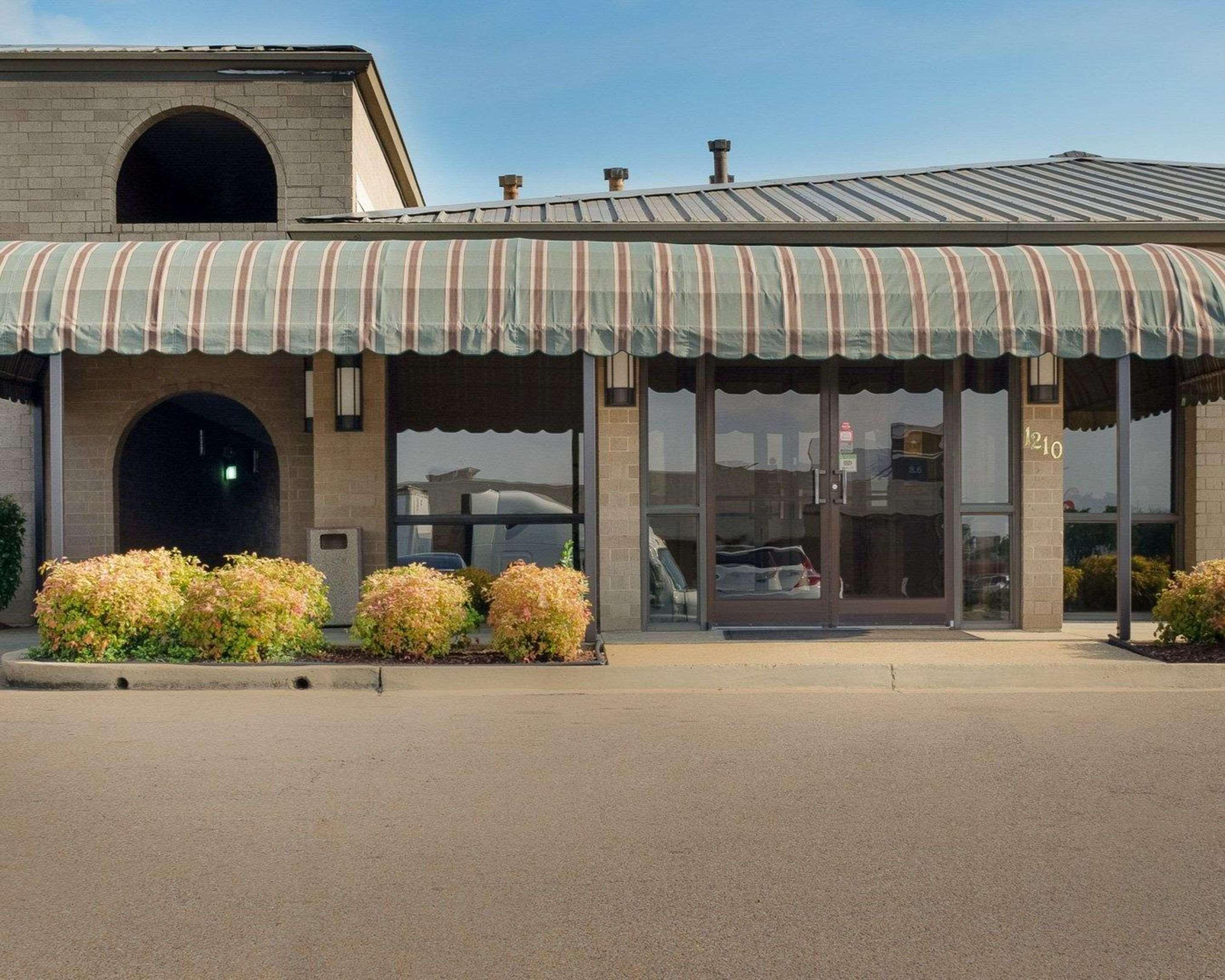 Quality Inn Columbus, Ms Экстерьер фото